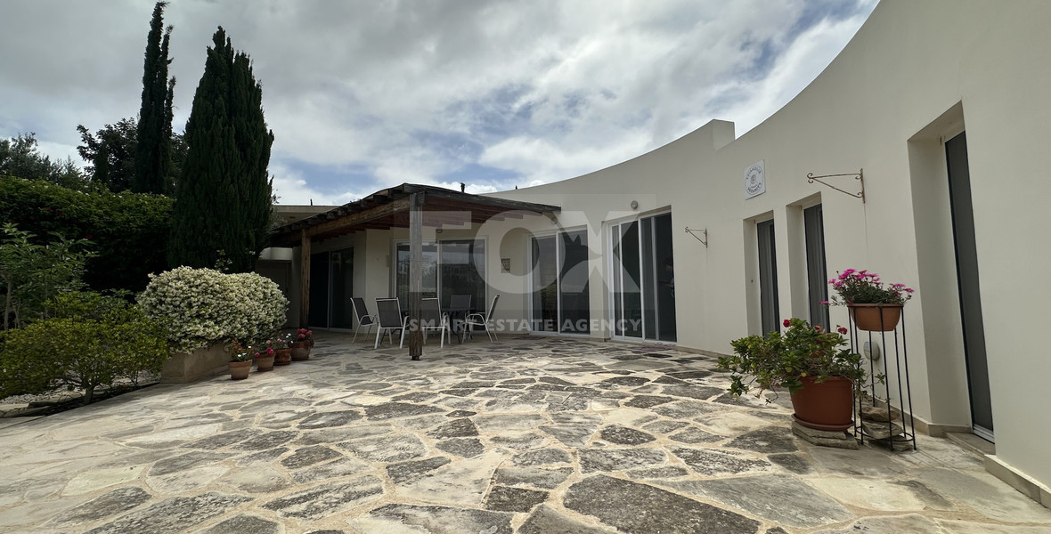 Three bedroom Detached Bungalow in Chloraka , Paphos