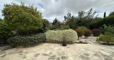 Three bedroom Detached Bungalow in Chloraka , Paphos