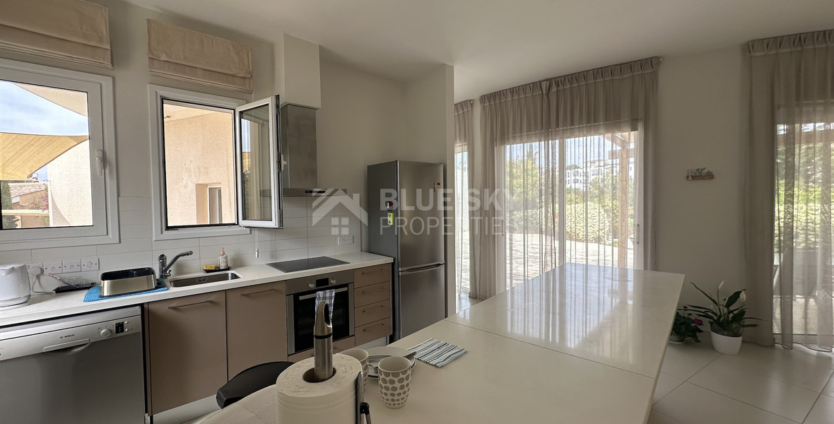 Three bedroom Detached Bungalow in Chloraka , Paphos