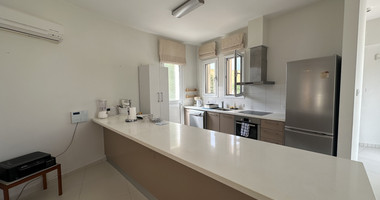 Three bedroom Detached Bungalow in Chloraka , Paphos