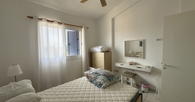 Sea Views & Pool Views: Prime One Bed Apartment in Tombs of the Kings, Paphos