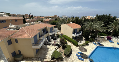 Sea Views & Pool Views: Prime One Bed Apartment in Tombs of the Kings, Paphos