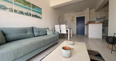 Sea Views & Pool Views: Prime One Bed Apartment in Tombs of the Kings, Paphos