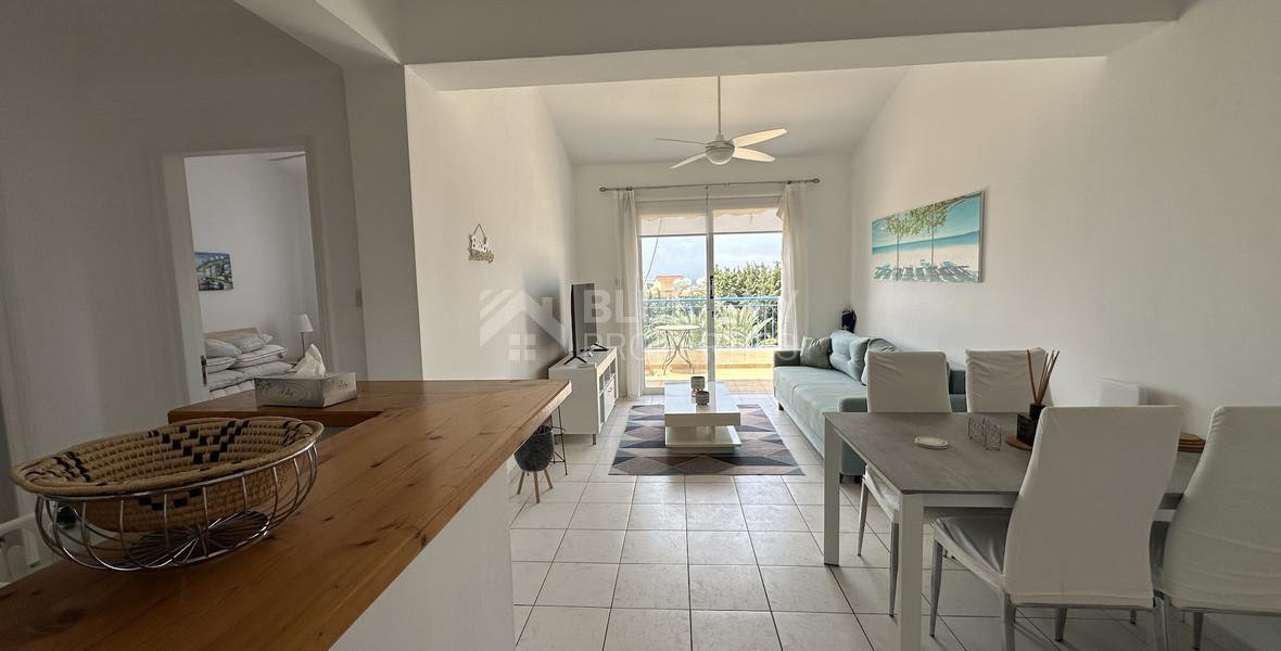 Sea Views & Pool Views: Prime One Bed Apartment in Tombs of the Kings, Paphos