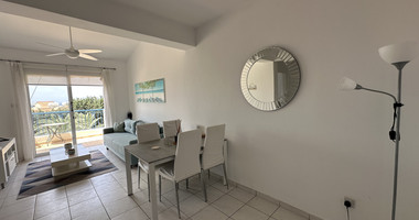 Sea Views & Pool Views: Prime One Bed Apartment in Tombs of the Kings, Paphos