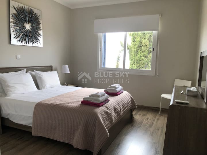 One Bed Apartment with Sea Views in Tombs of the kings, Paphos