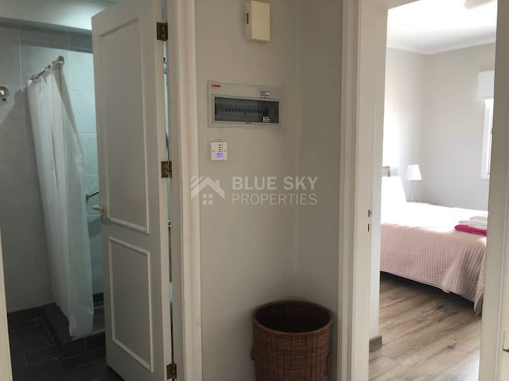 One Bed Apartment with Sea Views in Tombs of the kings, Paphos