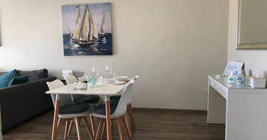 One Bed Apartment with Sea Views in Tombs of the kings, Paphos