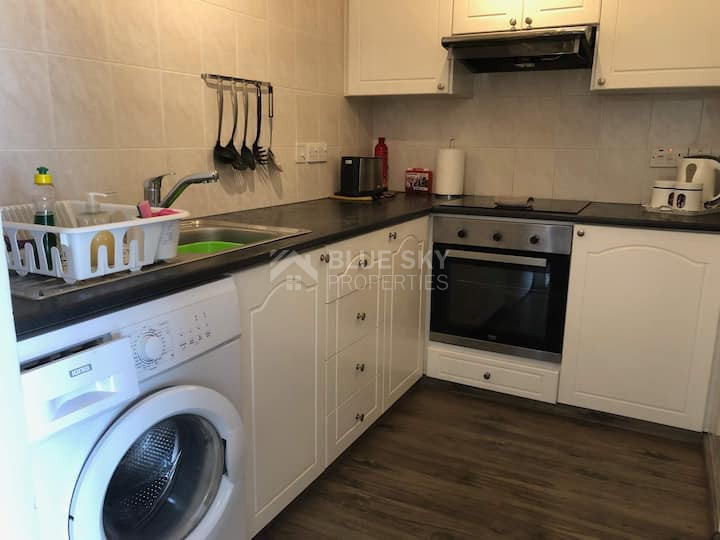 One Bed Apartment with Sea Views in Tombs of the kings, Paphos