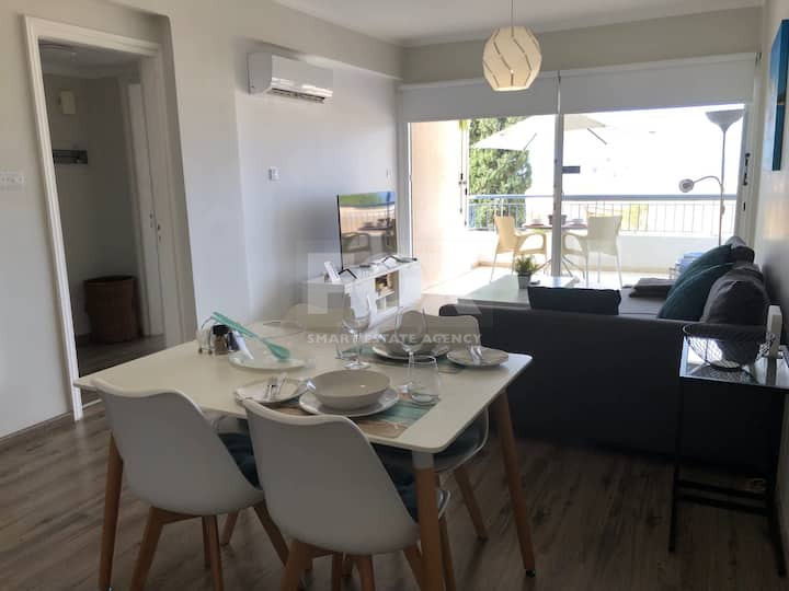 One Bed Apartment with Sea Views in Tombs of the kings, Paphos