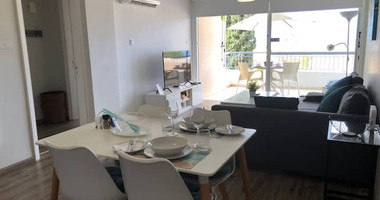 One Bed Apartment with Sea Views in Tombs of the kings, Paphos