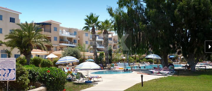 One Bed Apartment with Sea Views in Tombs of the kings, Paphos