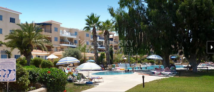 One Bed Apartment with Sea Views in Tombs of the kings, Paphos