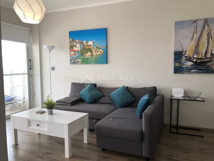 One Bed Apartment with Sea Views in Tombs of the kings, Paphos
