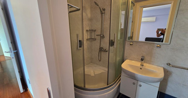 Spacious Three Bedroom Apartment In Neapoli For Rent