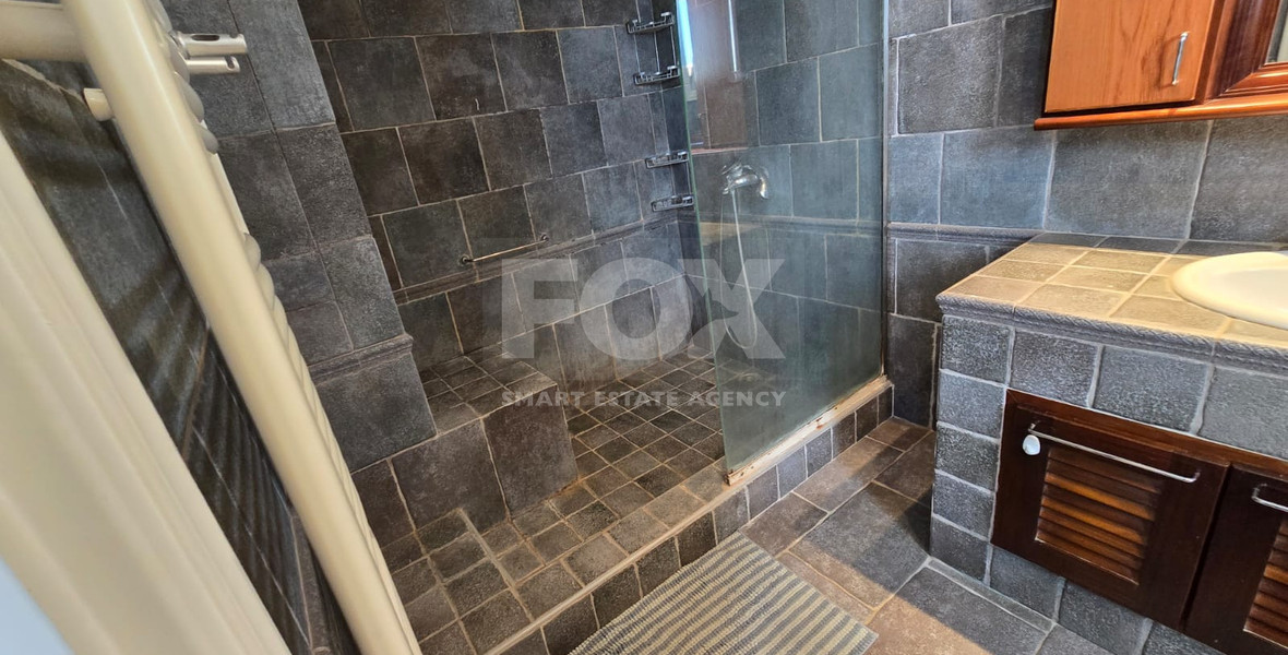 Spacious Three Bedroom Apartment In Neapoli For Rent