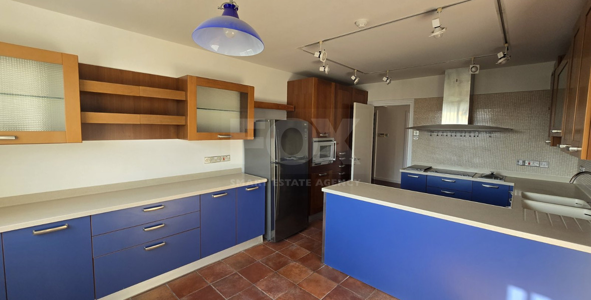 Spacious Three Bedroom Apartment Plus Office In Neapoli For Rent
