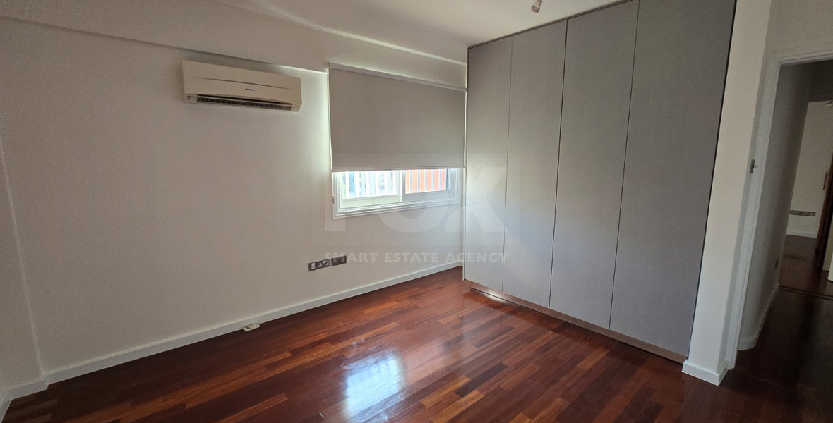 Spacious Three Bedroom Apartment Plus Office In Neapoli For Rent