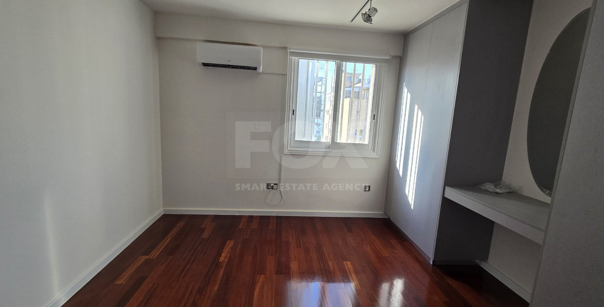 Spacious Three Bedroom Apartment Plus Office In Neapoli For Rent
