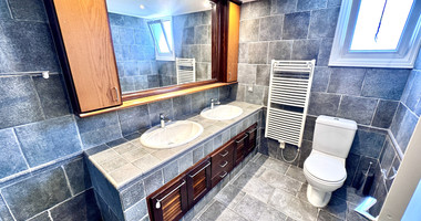 Spacious Three Bedroom Apartment Plus Office In Neapoli For Rent