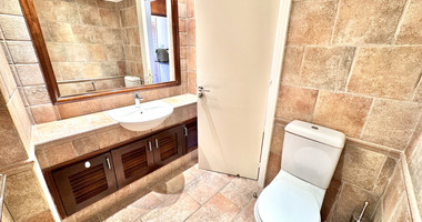 Spacious Three Bedroom Apartment Plus Office In Neapoli For Rent