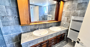 Spacious Three Bedroom Apartment Plus Office In Neapoli For Rent