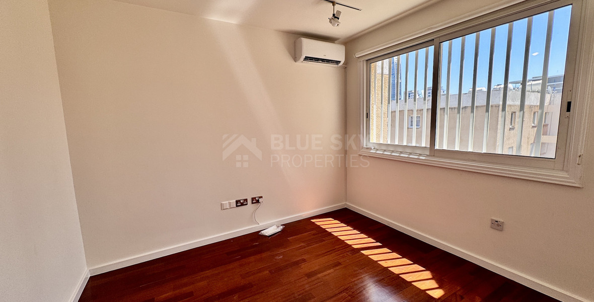 Spacious Three Bedroom Apartment Plus Office In Neapoli For Rent