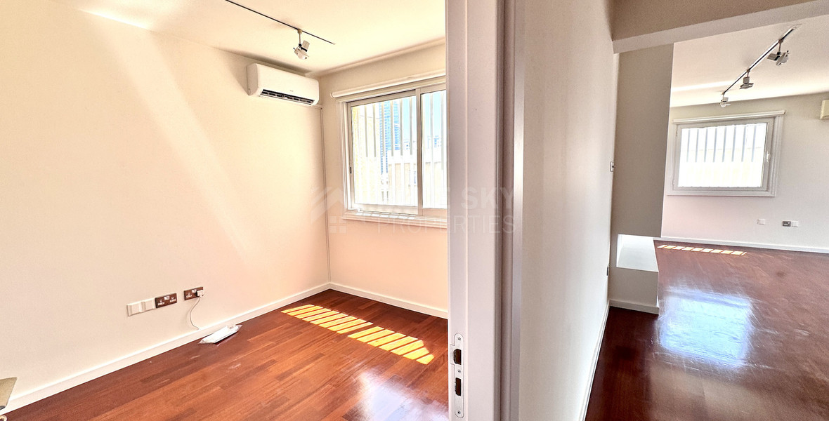 Spacious Three Bedroom Apartment Plus Office In Neapoli For Rent