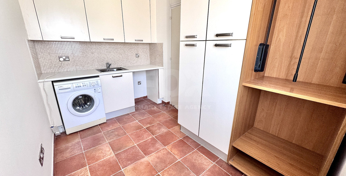 Spacious Three Bedroom Apartment Plus Office In Neapoli For Rent