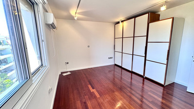 Spacious Three Bedroom Apartment Plus Office In Neapoli For Rent