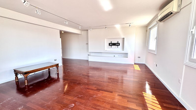 Spacious Three Bedroom Apartment Plus Office In Neapoli For Rent