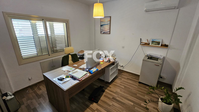 Office 100 m² for rent in Agia Zoni, Limassol, Cyprus
