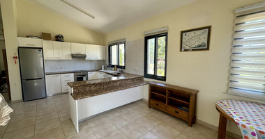 Charming three-Bedroom Detached Bungalow in Secret valley for Sale