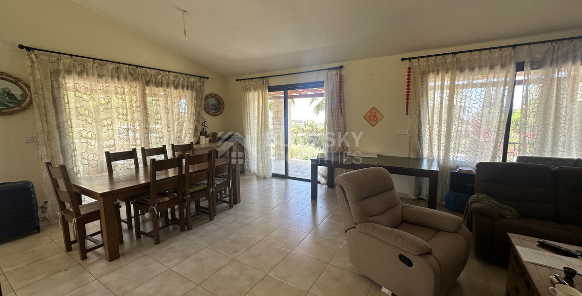 Charming three-Bedroom Detached Bungalow in Secret valley for Sale