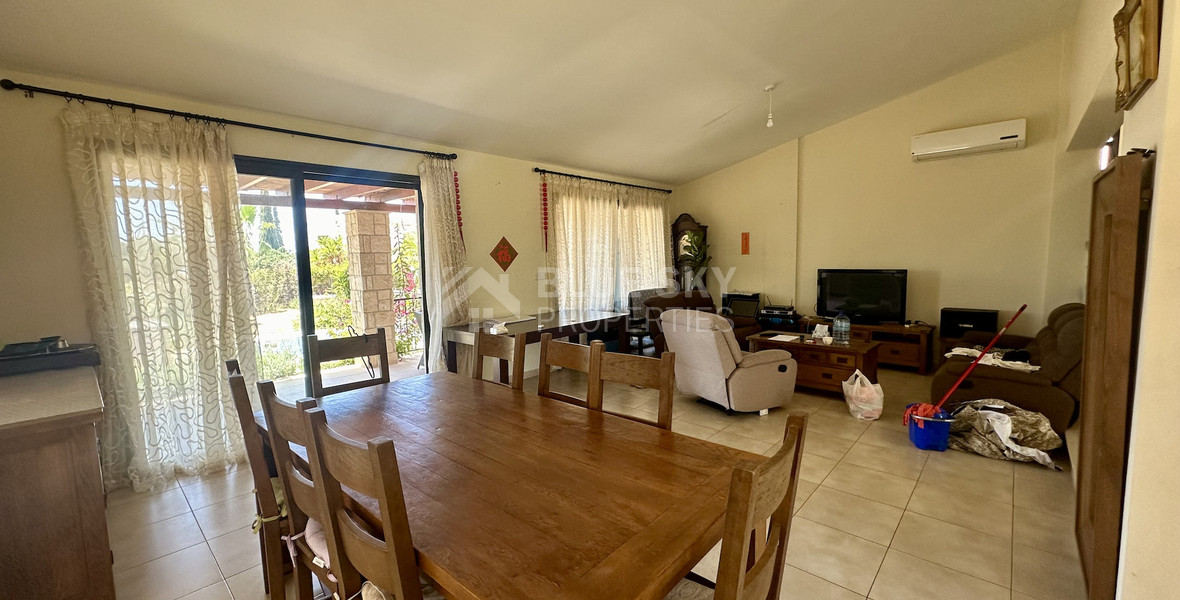 Charming three-Bedroom Detached Bungalow in Secret valley for Sale