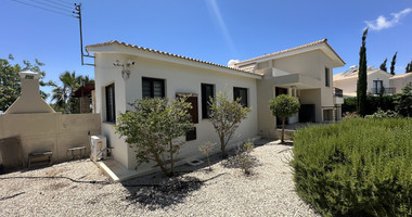Charming three-Bedroom Detached Bungalow in Secret valley for Sale