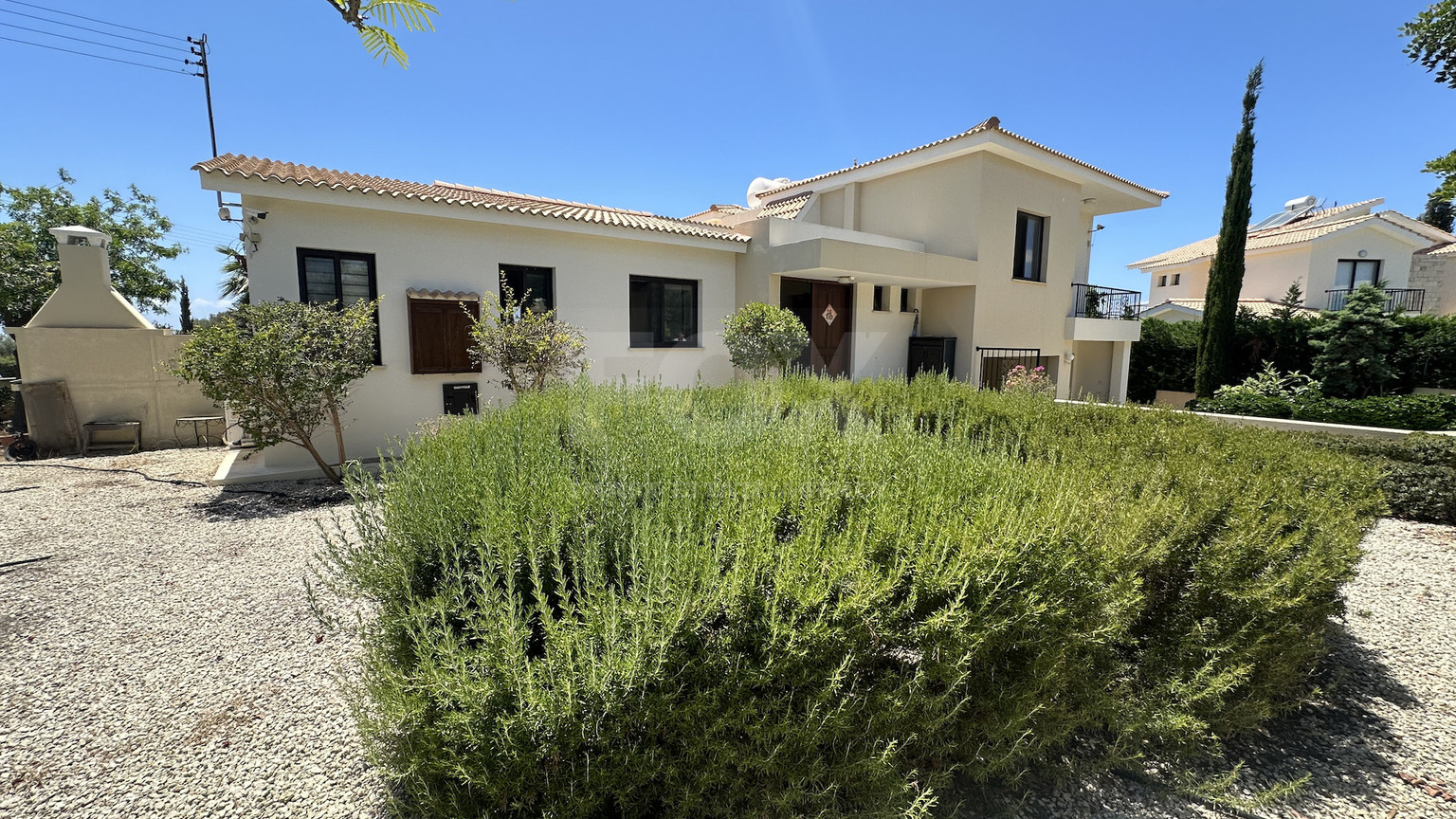 Charming three-Bedroom Detached Bungalow in Secret valley for Sale