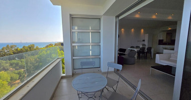 Seafront Three-Bedroom Penthouse for Rent in Germasogeia - Dasoudi Area