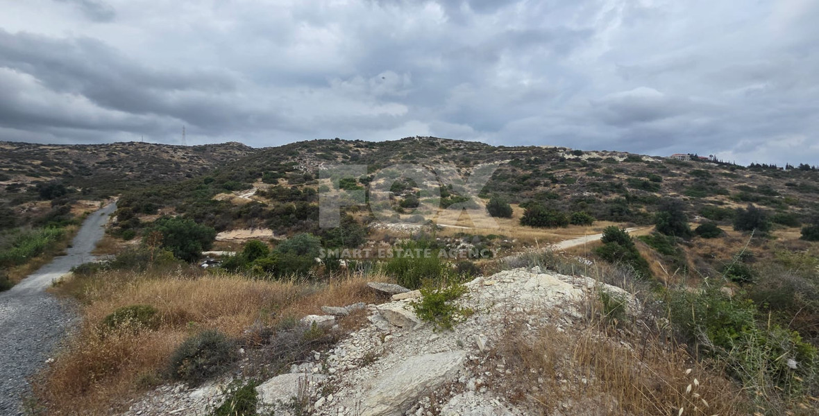Residential Development Land for Sale in Agios Tychonas with Sea Views