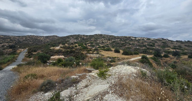 Residential Development Land for Sale in Agios Tychonas with Sea Views