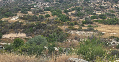Residential Development Land for Sale in Agios Tychonas with Sea Views