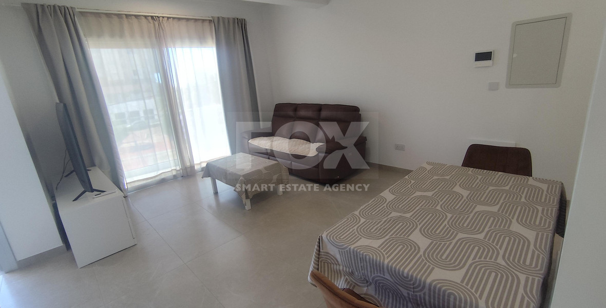 Modern 1-Bedroom Apartment with Park Views & Large Veranda – Apostoloi Petrou & Pavlou