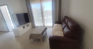 Modern 1-Bedroom Apartment with Park Views & Large Veranda – Apostoloi Petrou & Pavlou