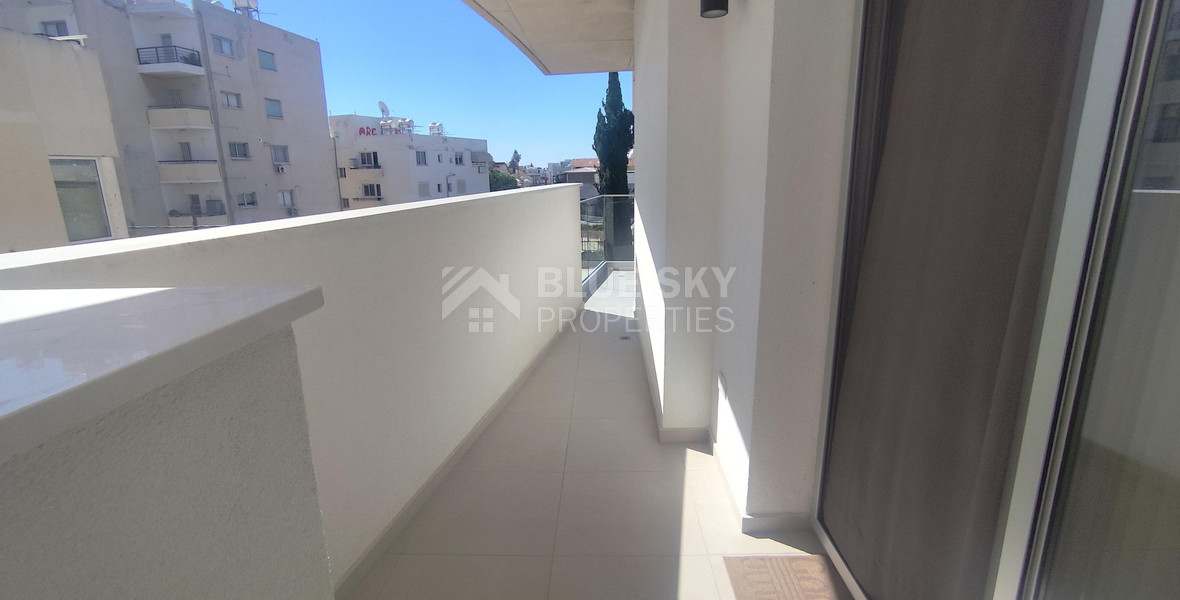 Modern 1-Bedroom Apartment with Park Views & Large Veranda – Apostoloi Petrou & Pavlou