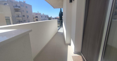 Modern 1-Bedroom Apartment with Park Views & Large Veranda – Apostoloi Petrou & Pavlou