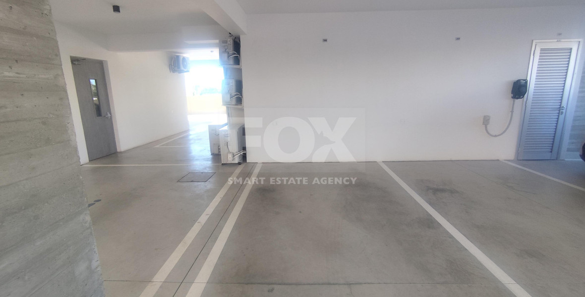Modern 1-Bedroom Apartment with Park Views & Large Veranda – Apostoloi Petrou & Pavlou