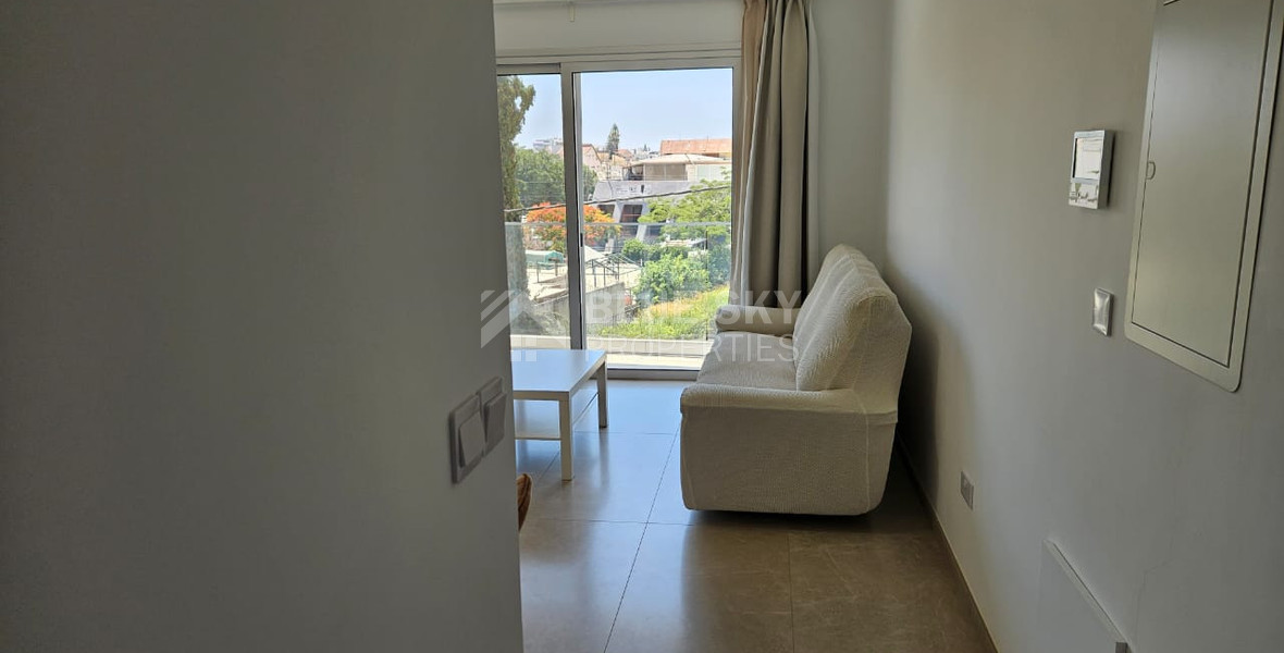 Modern 1-Bedroom Apartment with Park Views & Large Veranda – Apostoloi Petrou & Pavlou