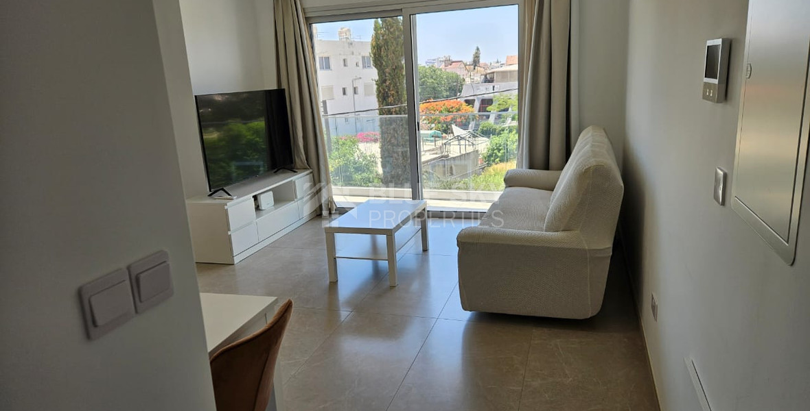 Modern 1-Bedroom Apartment with Park Views & Large Veranda – Apostoloi Petrou & Pavlou