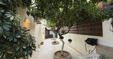 RENT: Elegant 4-Bedroom Detached Family Home IN Ekali.