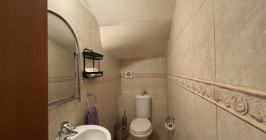 RENT: Elegant 4-Bedroom Detached Family Home IN Ekali.